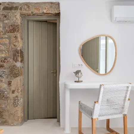 Citadel Natural Stone 别墅 Plintri