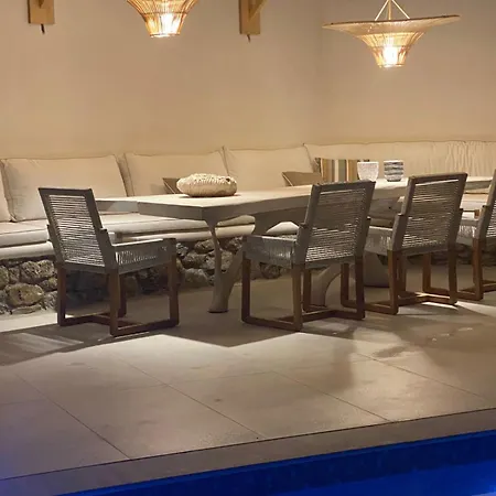 Citadel Natural Stone 别墅 *