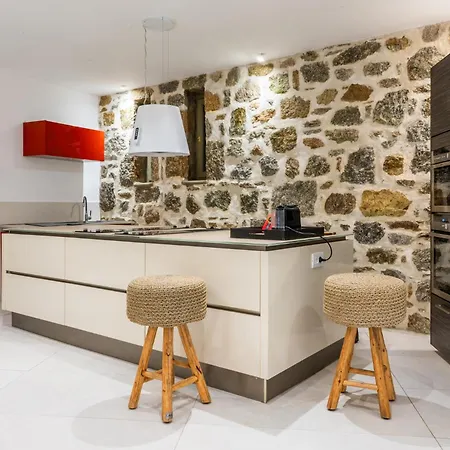Citadel Natural Stone Villa *